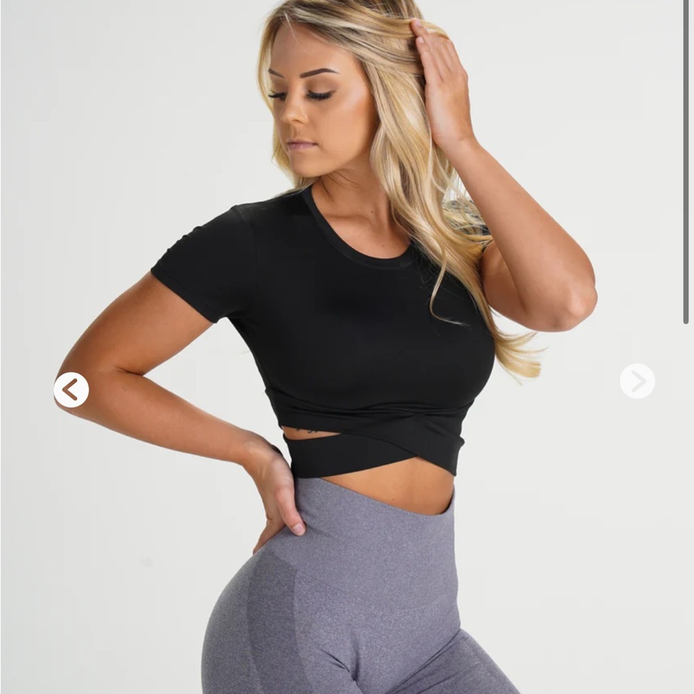 NVGTN Crossbody Tee